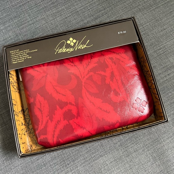 Wristlet Patricia Nash In Pelle Italia Con Diamanti, Piume E Perle: Eleganza Senza Tempo!